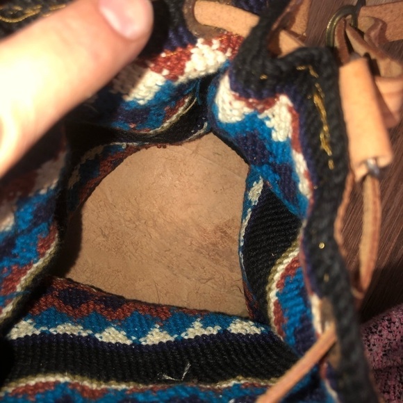 Vtg Mexican Leather Crochet Knit Crossbody Mini Bucket Bag Drawstring Button 70s - Picture 4 of 7